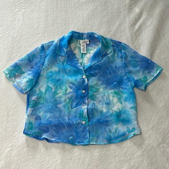 Vintage Tops - Vintage Studio I Petite blue floral semi sheer button up cropped blouse duster